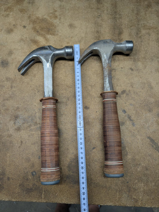 Fundstück: 2x Hammer massiv, über 1kg