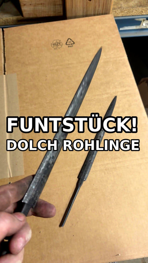 Fundstück: 2 Dolche
